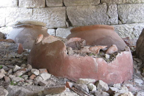 Earthenware amphorae in Perperikon